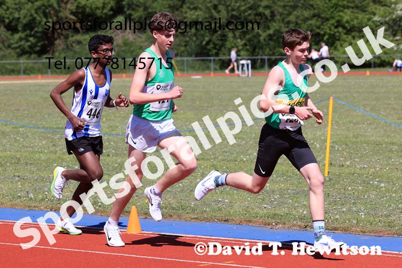 Mens under-17s 1500 metres 2025 North Eastern Track and Field Champs., Shildon, County Durham. Photo: David T. Hewitson/Sports for All Pics